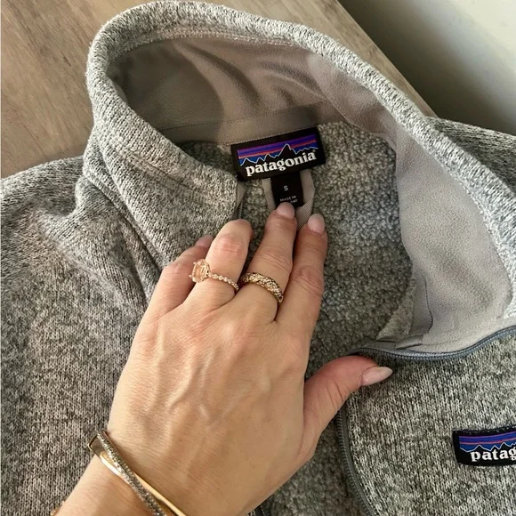 Patagonia Women’s Quarter Zip-Up Sweater in Heather Gray - Picture 2 of 6